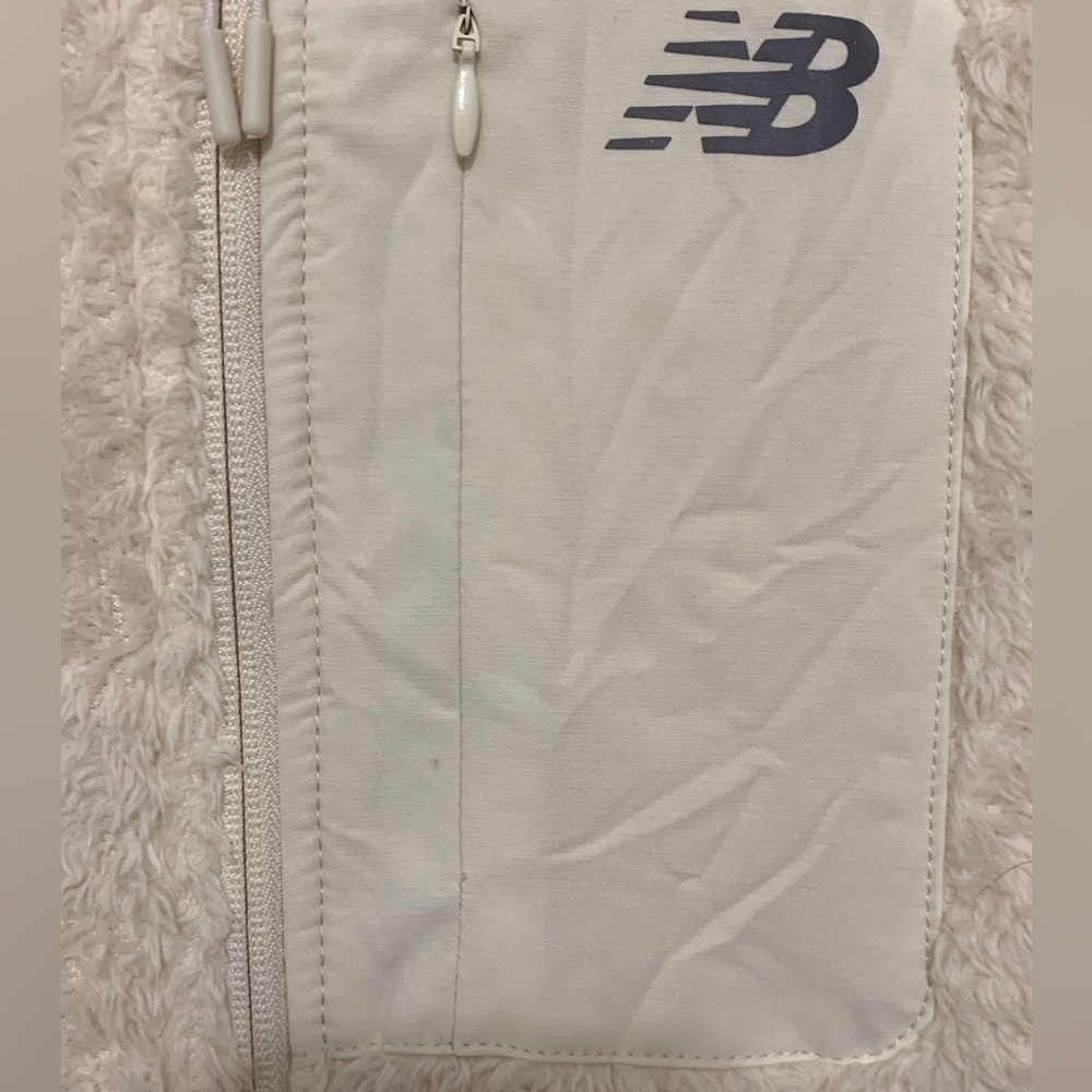 New Balance Women’s Deep Pile Fleece Jacket - Picture 2 of 4